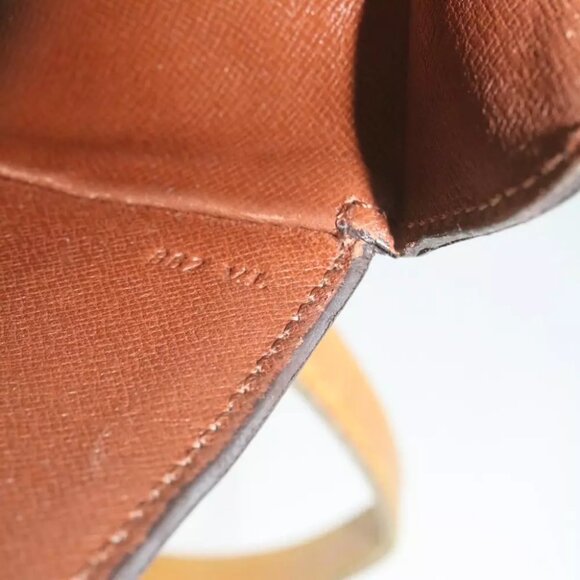 LOUIS VUITTON Monogram Saint Cloud GM Shoulder Bag M51242 LV Auth am978g - Picture 2 of 16